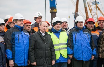 Владимир Путин проверил ход строительства моста через Керченский пролив